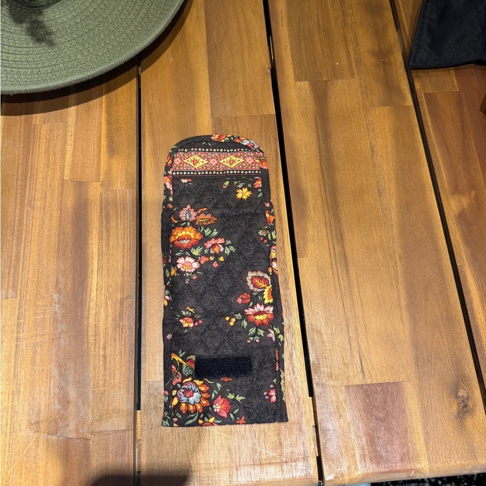 Vera Bradley Retired Vintage Chocolate Flowers Wallet - Picture 5 of 5